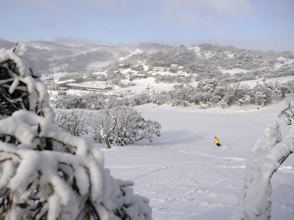 Perisher Manor Hotel ペリッシャー・バレー エクステリア 写真