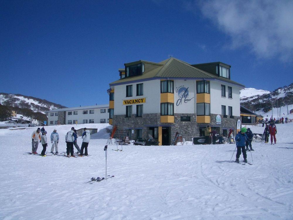 Perisher Manor Hotel ペリッシャー・バレー エクステリア 写真